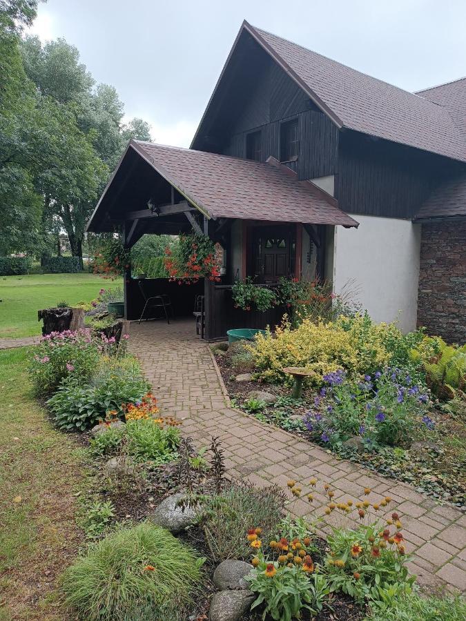 Apartmany V Zahrade Mladé Buky Exterior photo
